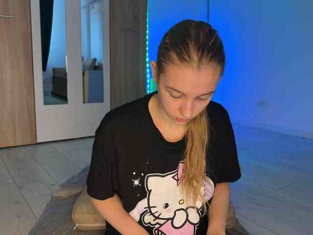 jucieLussie webcam