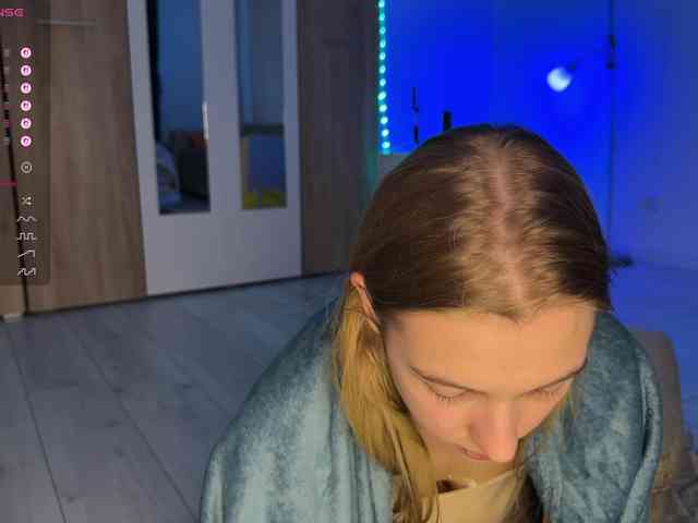 jucieLussie webcam