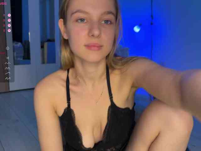 jucieLussie webcam