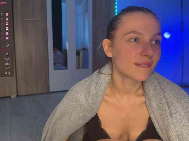 jucieLussie webcam
