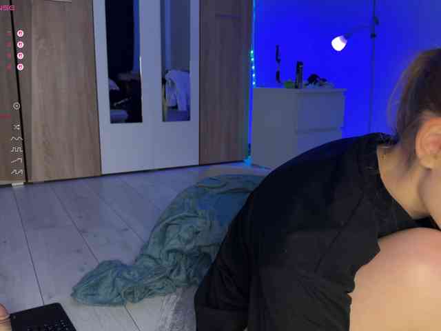 jucieLussie webcam