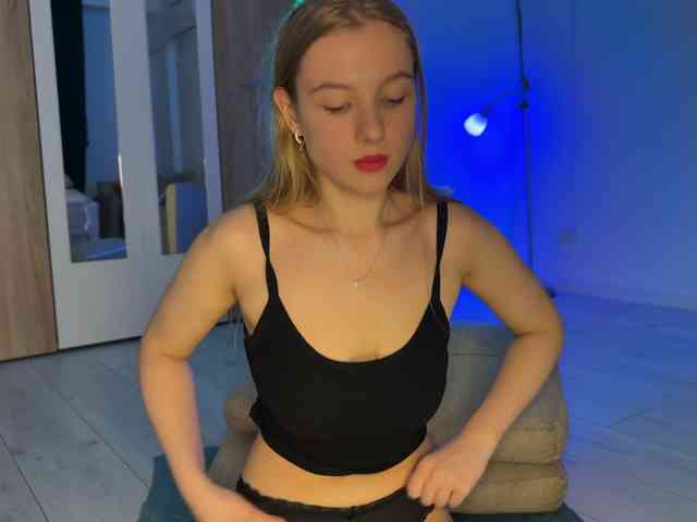jucieLussie webcam