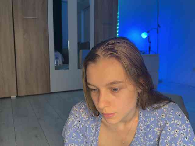 jucieLussie webcam