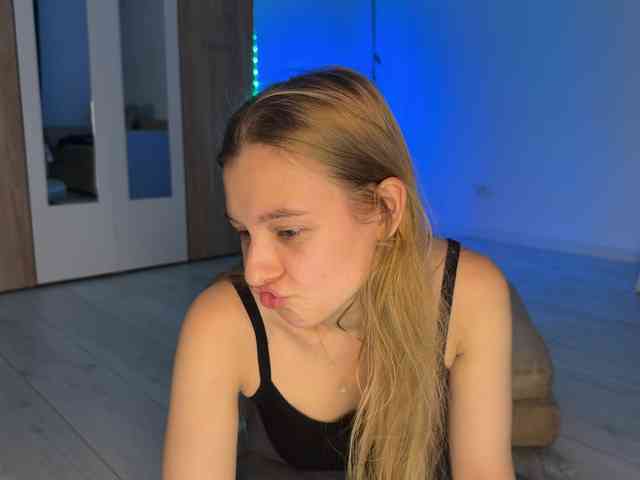 jucieLussie webcam