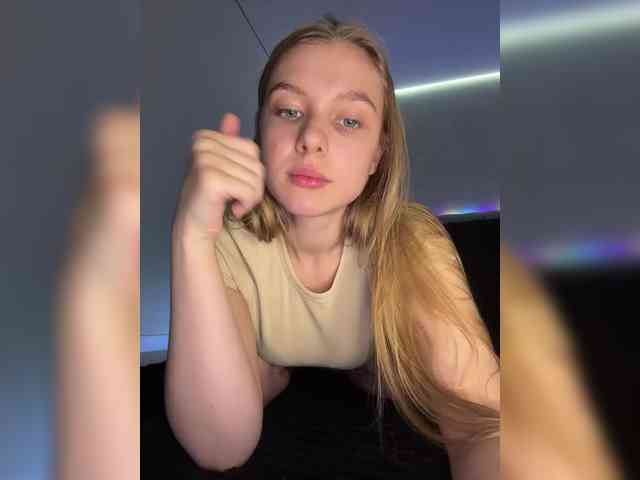 jucieLussie webcam