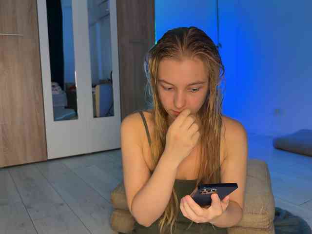 jucieLussie webcam