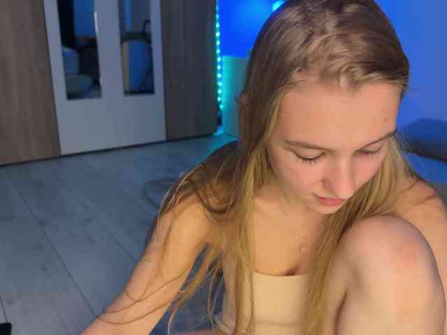 jucieLussie webcam