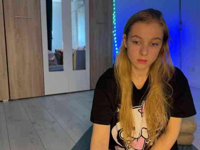 jucieLussie webcam