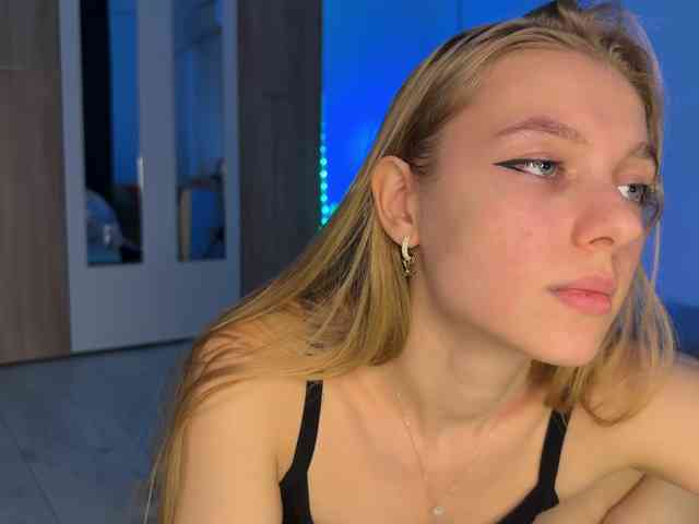 jucieLussie webcam