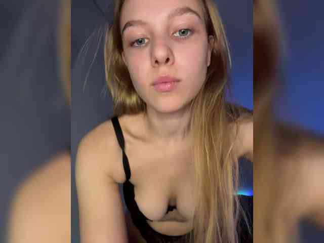 online nude cam JucieLussie