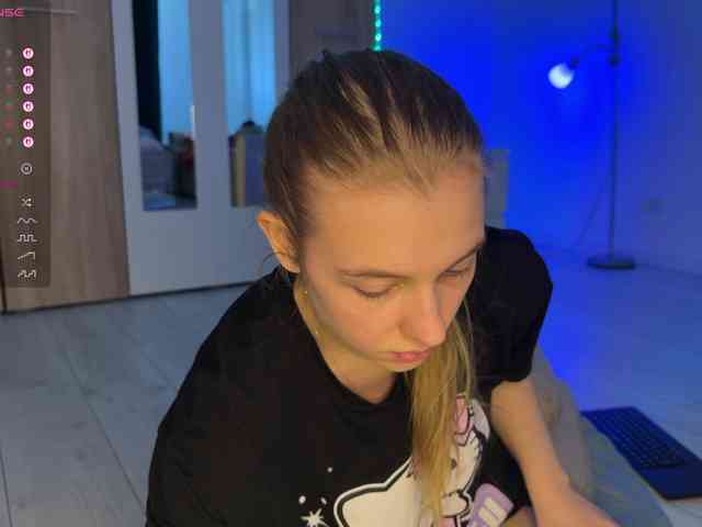 jucieLussie webcam