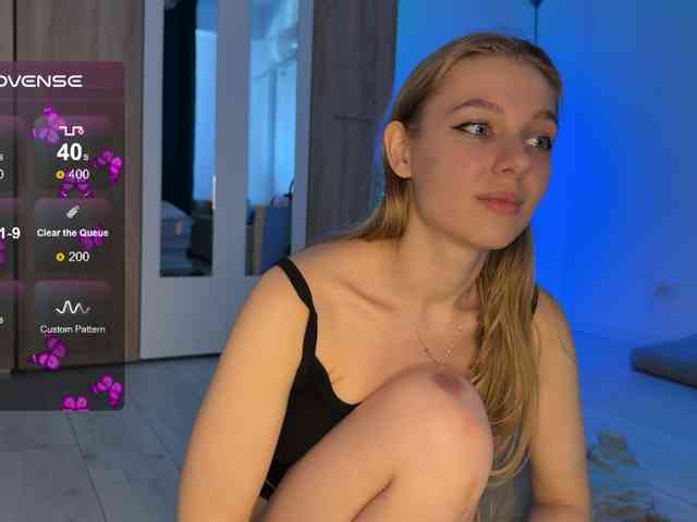 jucieLussie webcam