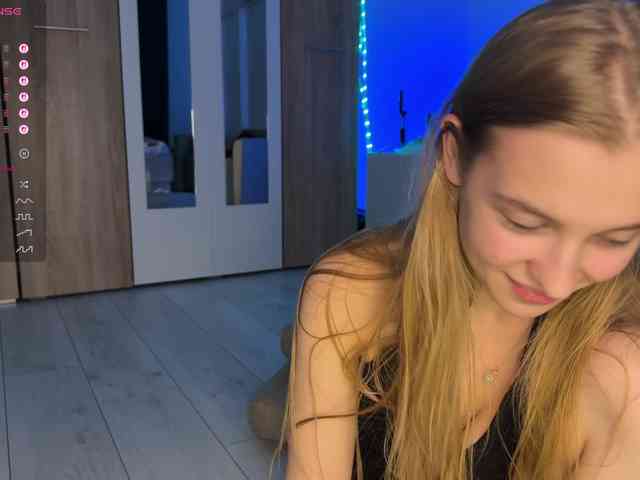 jucieLussie webcam