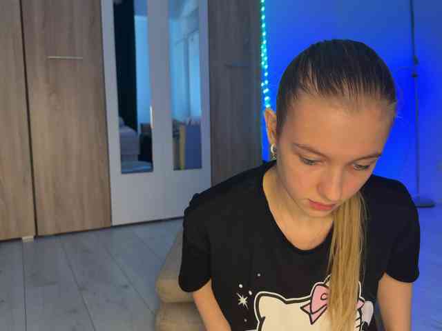jucieLussie webcam
