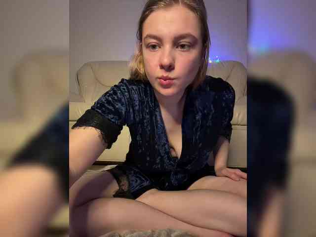 jucieLussie webcam