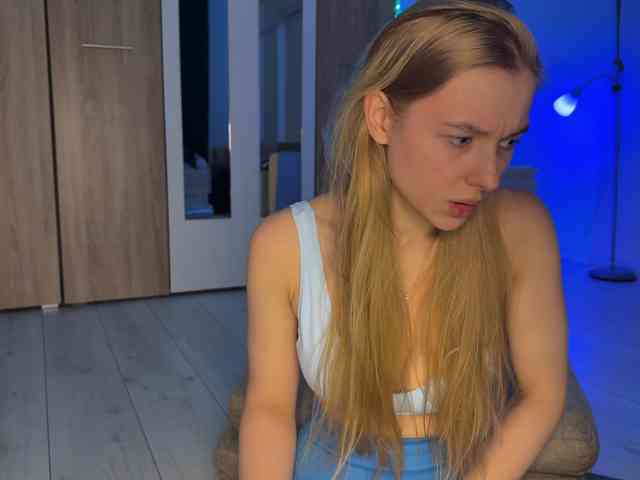 jucieLussie webcam