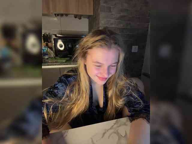 jucieLussie webcam