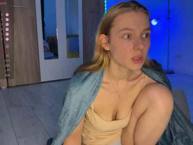 jucieLussie webcam