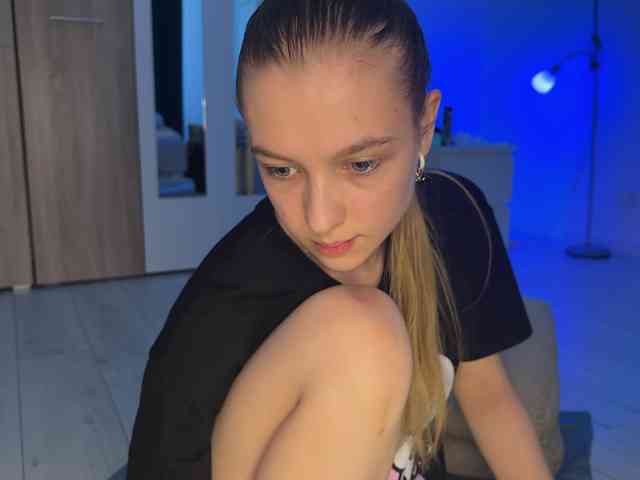 jucieLussie webcam