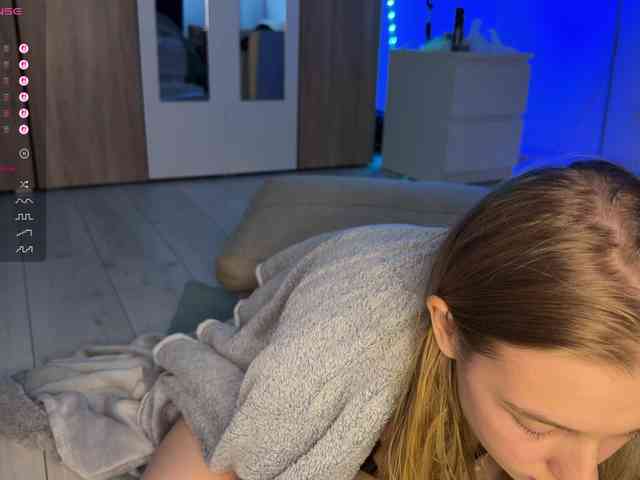 jucieLussie webcam
