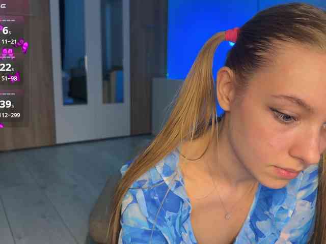 jucieLussie webcam