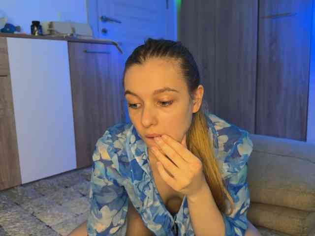 jucieLussie webcam