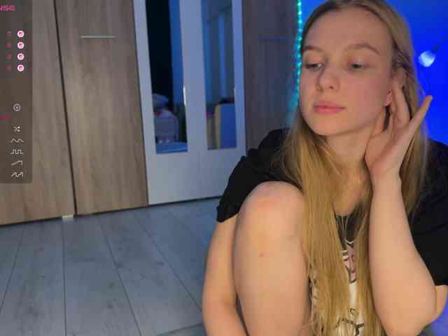 jucieLussie webcam