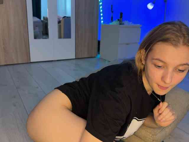 jucieLussie webcam