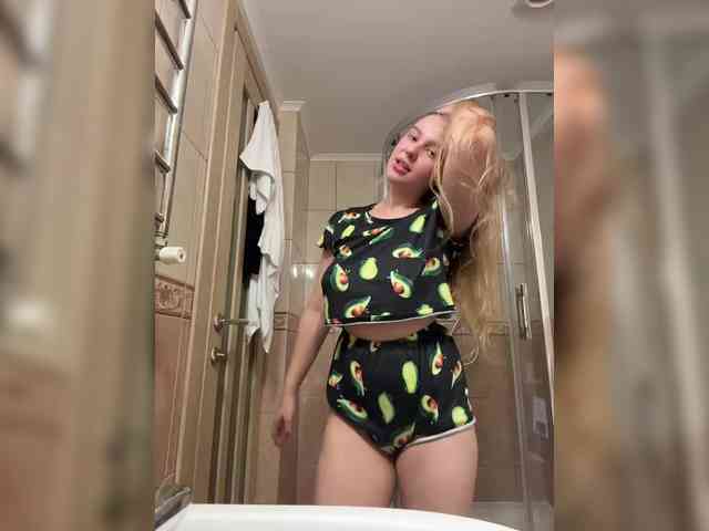 jucieLussie's webcam live show