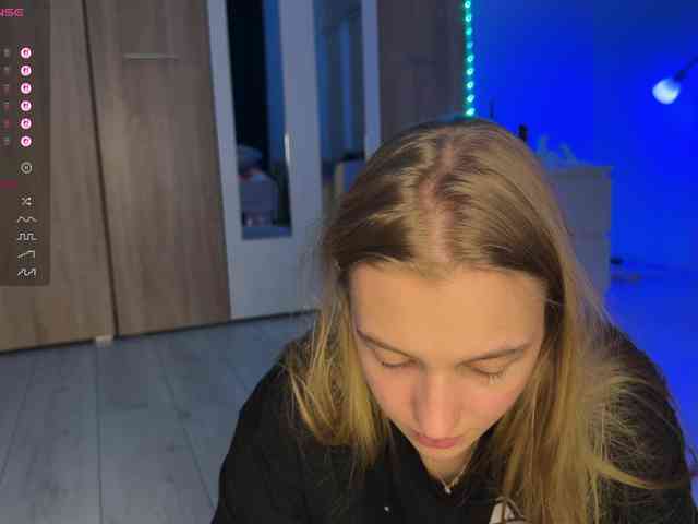 jucieLussie webcam