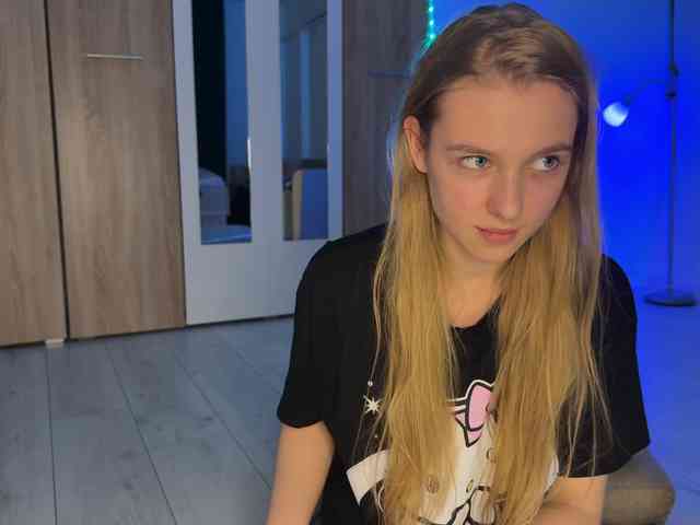 jucieLussie webcam