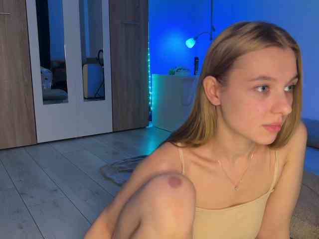jucieLussie webcam