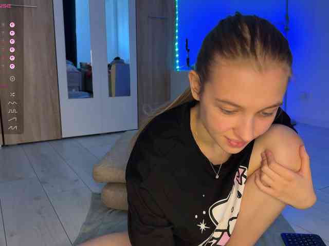jucieLussie webcam