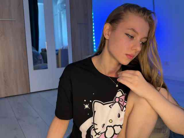 jucieLussie webcam
