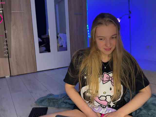 jucieLussie webcam