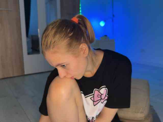 jucieLussie webcam