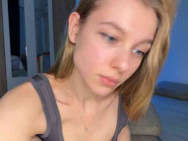 jucieLussie webcam