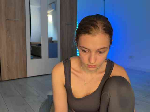 jucieLussie webcam