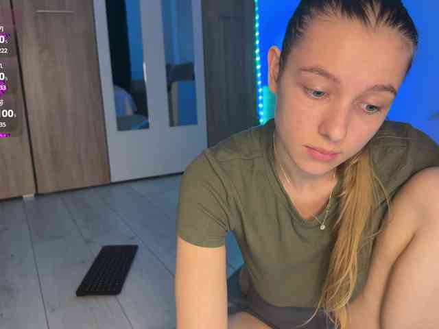 jucieLussie webcam