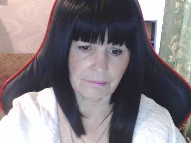 KatarinaGloss Live Webcam on BongaCams