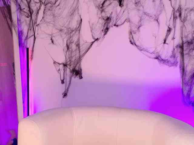 Kassia-Rogers webcam