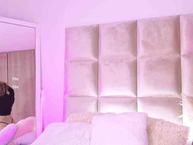 Kassia-Rogers webcam