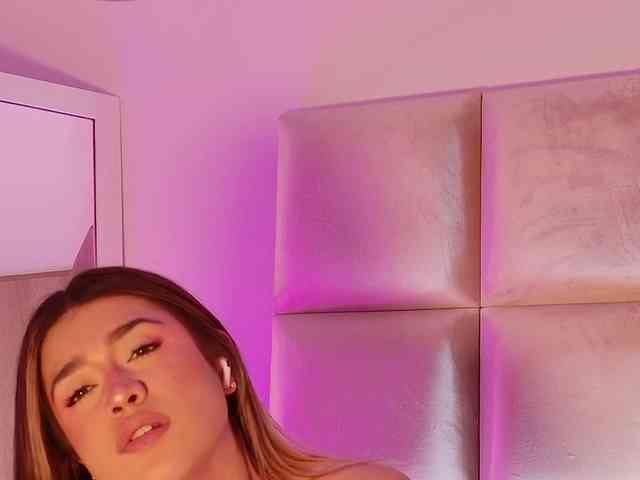 Kassia-Rogers webcam