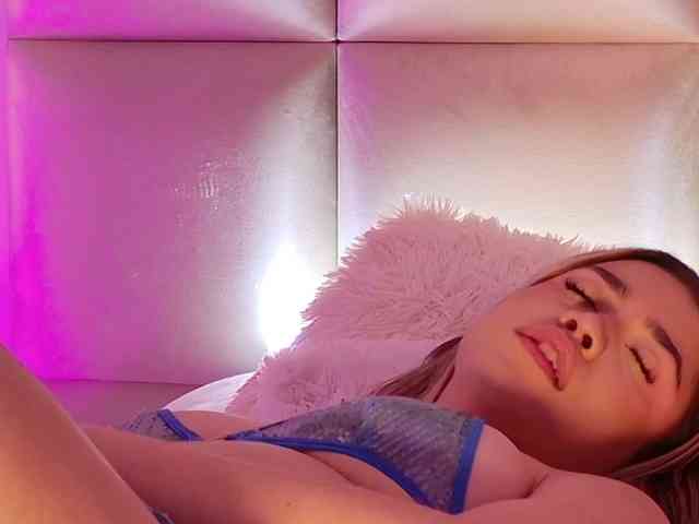 Kassia-Rogers webcam