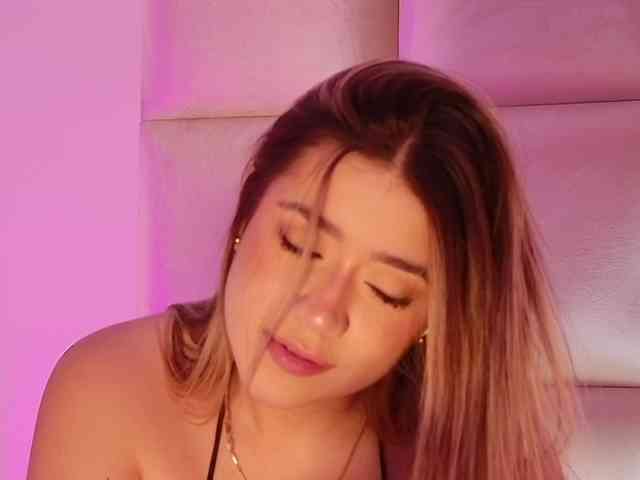Kassia-Rogers webcam