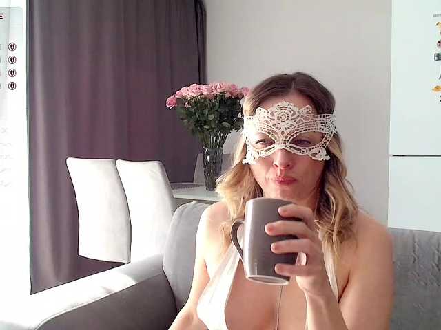 Yamajca's BongaCams show and profile