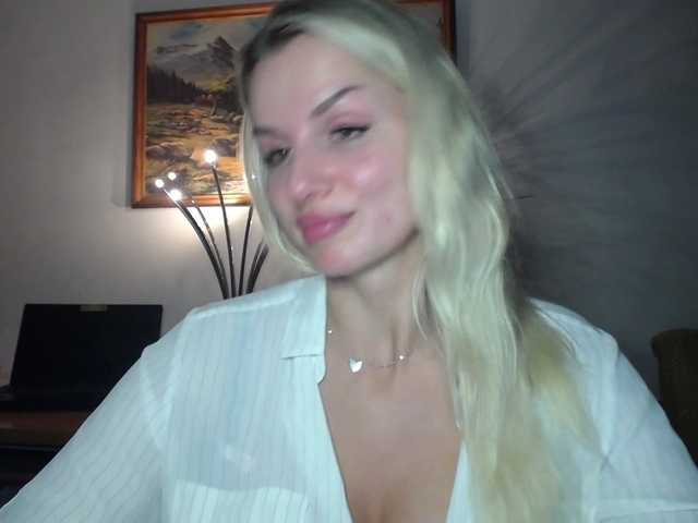 Discover Cornelia22hot, she wants to squirt for your joy Cornelia22hot from BongaCams