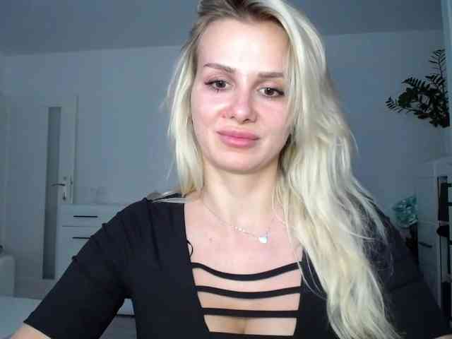 Cornelia22hot webcam