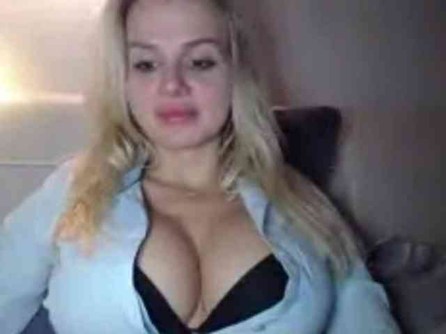 Cornelia22hot webcam