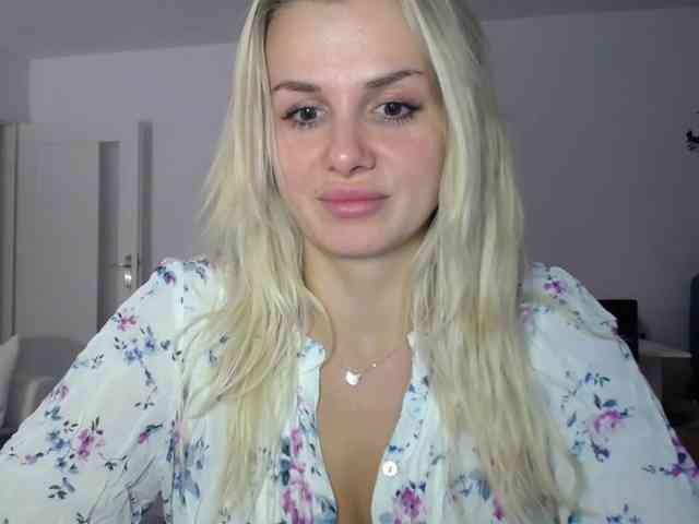 Cornelia22hot webcam